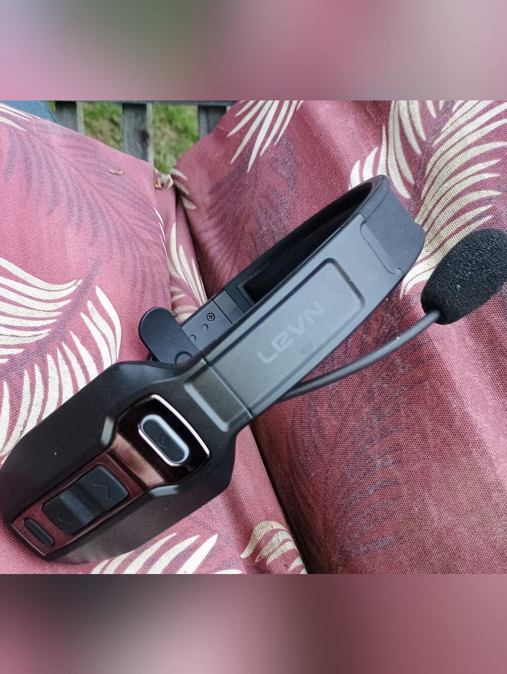 Levn Bluetooth Headset & microphone - Picture 9 of 9